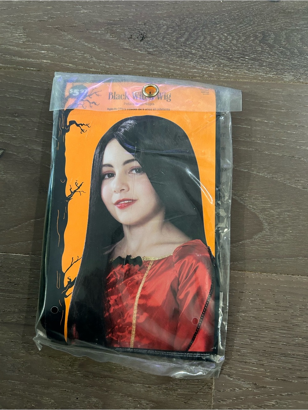 Walmart child wig. NWT(wg1)